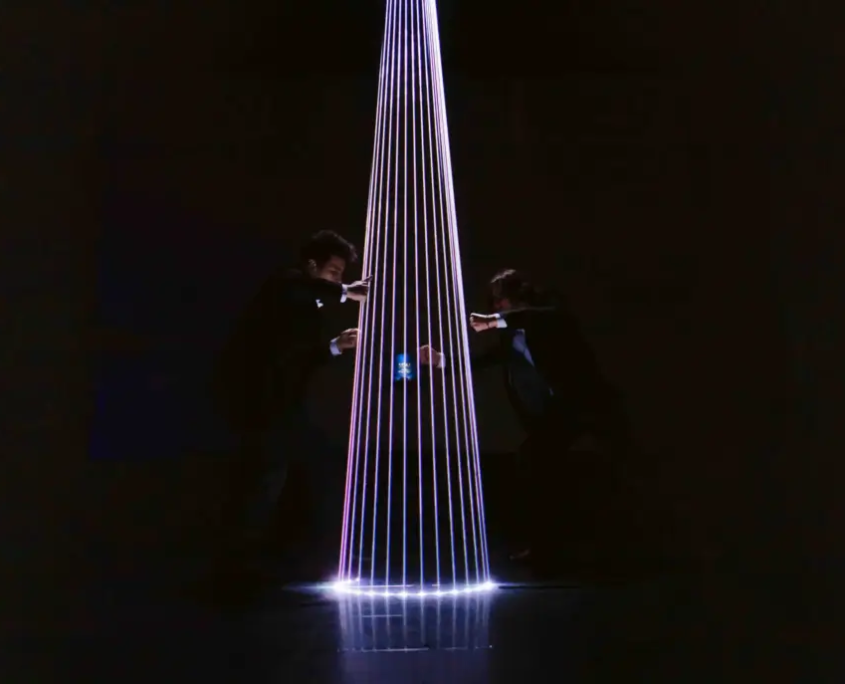 Spectacles de lasers pour événements en direct.