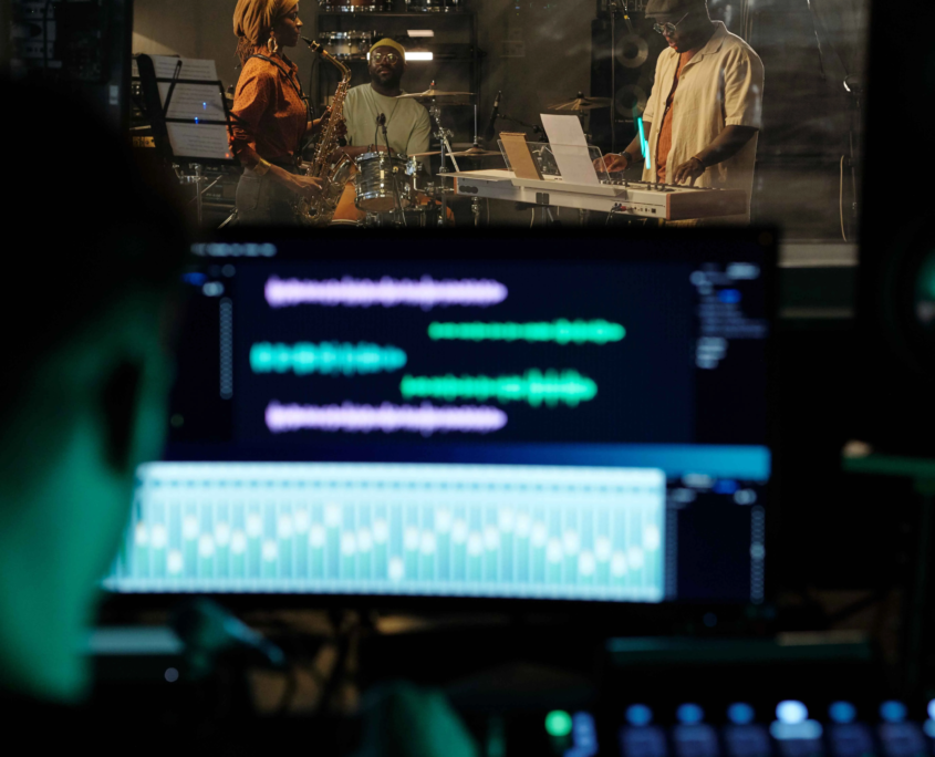 Ingénierie et mixage audio live pour événements en temps réel.