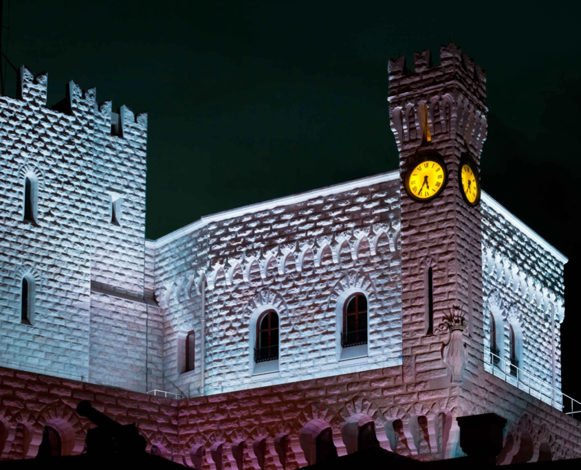 Création d'éclairages architecturaux et décoratifs pour événements.